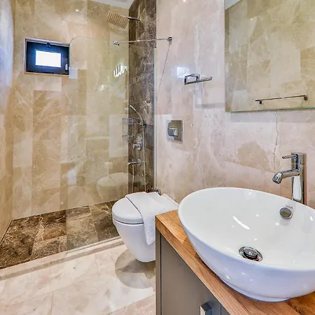 Sleeps 4 With Pool Air Con And Wifi Willa Kalkan