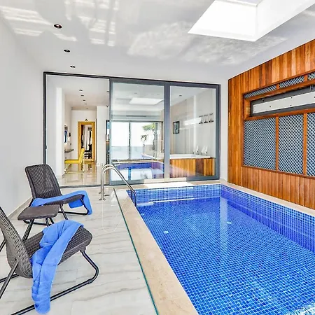 Sleeps 4 With Pool Air Con And Wifi Willa Kalkan