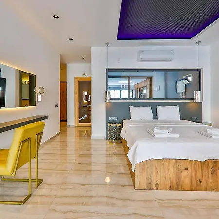 Willa Sleeps 4 With Pool Air Con And Wifi *